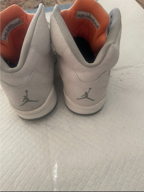 Jordan High-Top Sneakers in Light Gray with Peach Accents main image 13